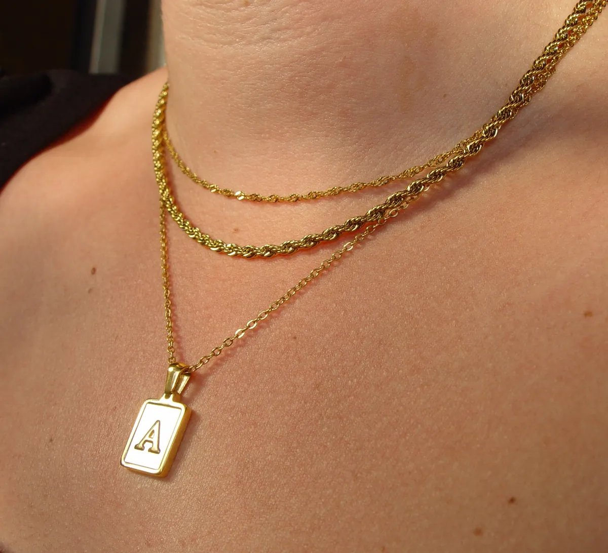 Letter & Chain – 2η