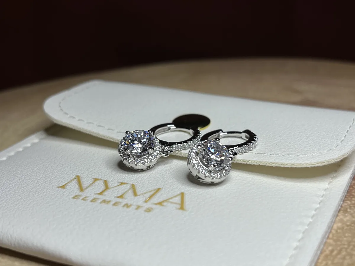 Upper East Sparkle – 2η