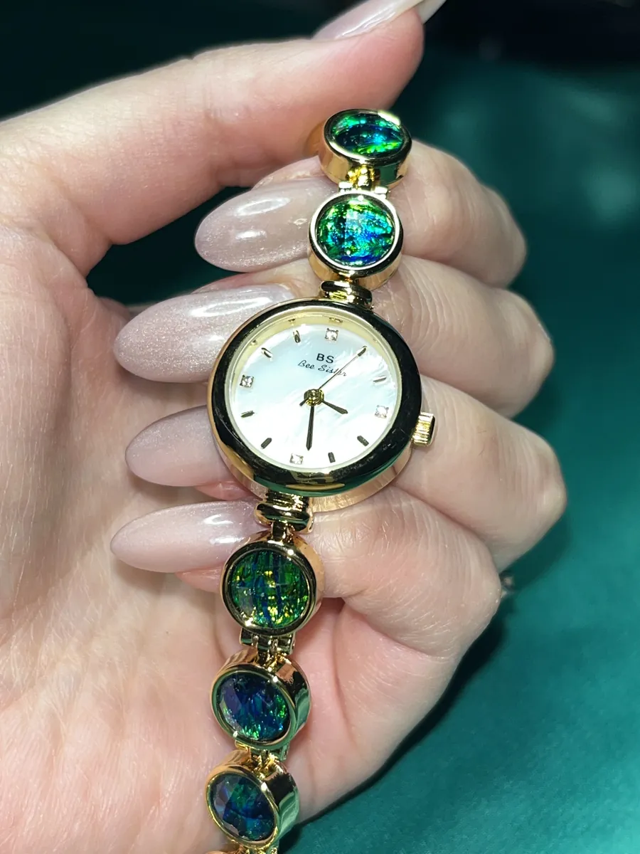 Nyxelle (2η) — gold